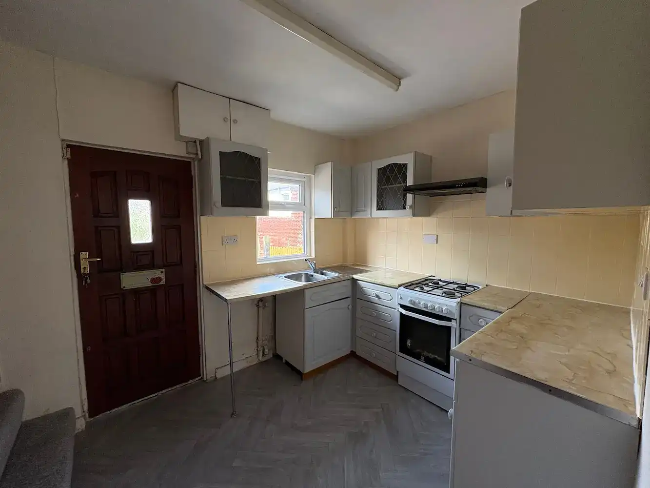 Image of Racecommon Road